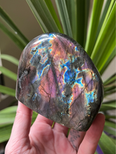 Load image into Gallery viewer, Labradorite Freeform