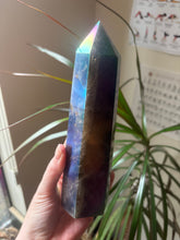 Load image into Gallery viewer, Titanium Aura Quartz