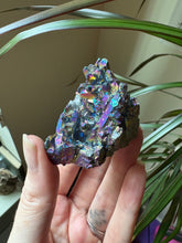 Load image into Gallery viewer, Titanium Aura Quartz