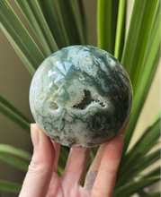 Load image into Gallery viewer, Moss Agate Sphere
