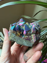 Load image into Gallery viewer, Titanium Aura Quartz