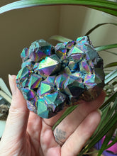 Load image into Gallery viewer, Titanium Aura Quartz