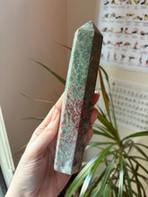 Load image into Gallery viewer, Ruby Zoisite