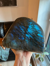 Load image into Gallery viewer, Labradorite Statement - Blue Flash