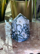 Load image into Gallery viewer, Moss Agate Tower