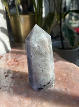 Load image into Gallery viewer, Labradorite Tower