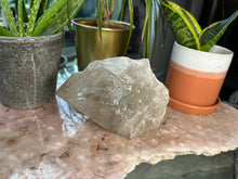 Load image into Gallery viewer, Clear Quartz Point