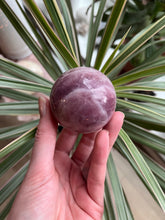 Load image into Gallery viewer, Lavender Rose Quartz Sphere