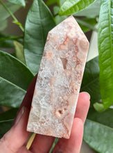 Load image into Gallery viewer, Pink Flower Agate