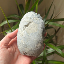 Load image into Gallery viewer, Celestite