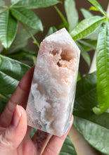Load image into Gallery viewer, Pink Flower Agate